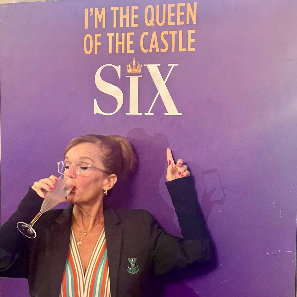 Meet your Posher, Jennifer